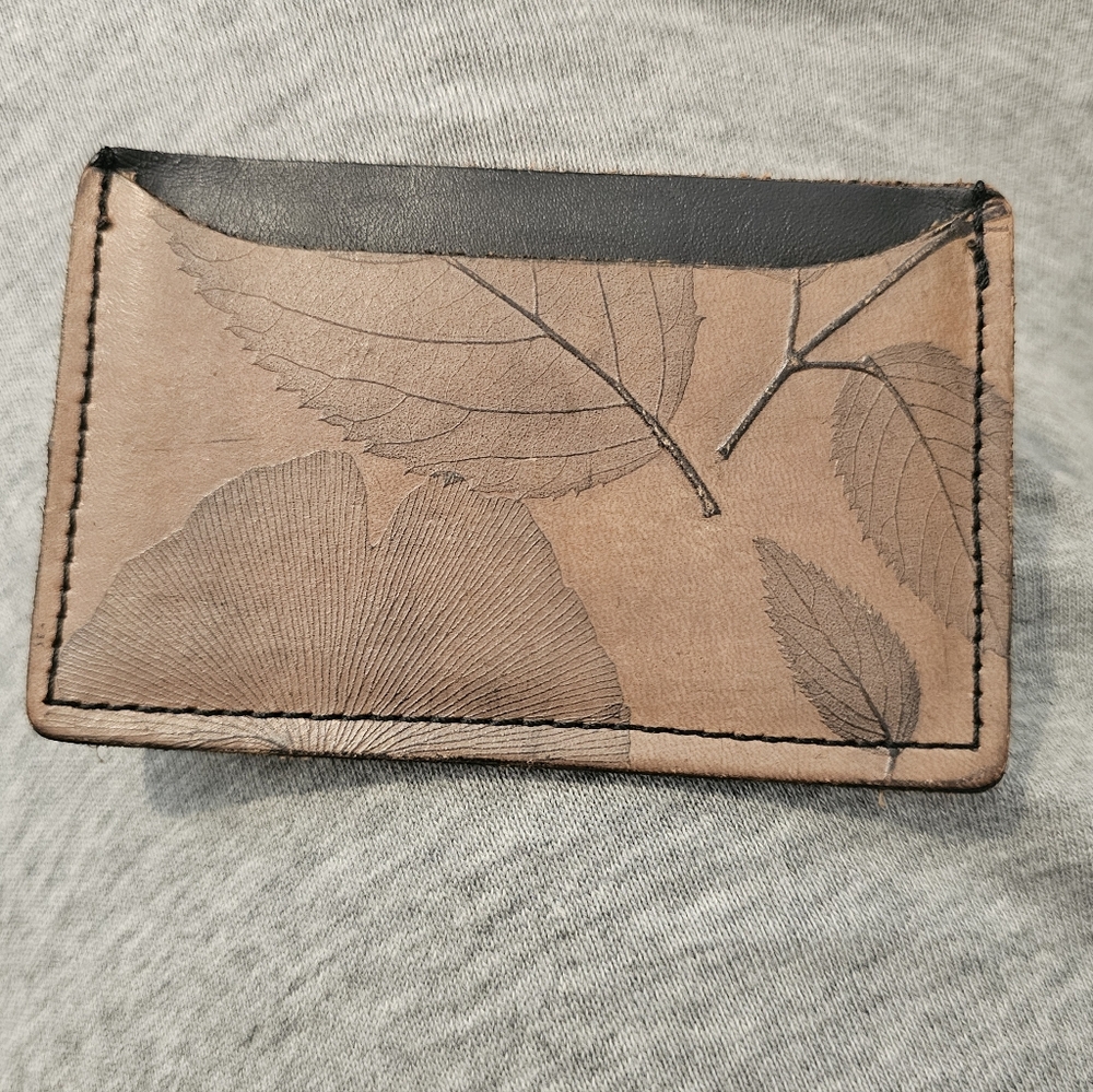 Embossed Slim Leather Tooled‎ Ginkgo Leaf Minimalist Card Case Wallet Handmade